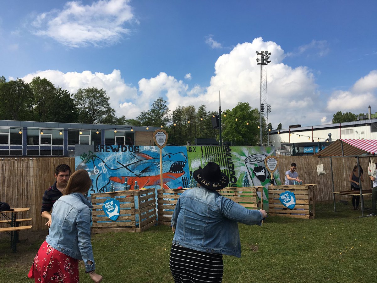 BrewDogJacob's tweet photo. Great beers and games (!) at the BrewDog bar at Bier Oost. Come check it out! https://t.co/mx5eDbdbW7