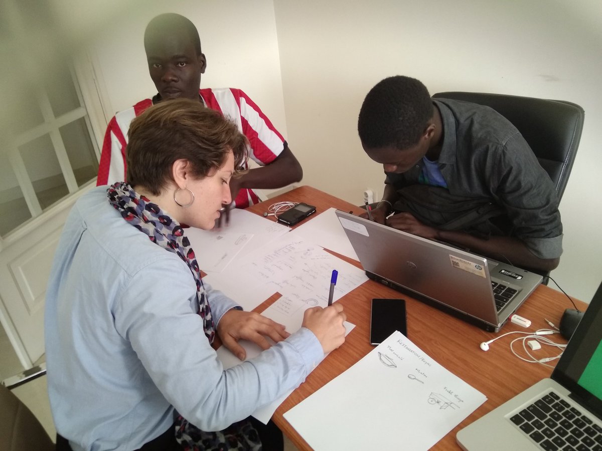 helloyux's tweet photo. Creating icons representing African food and cooking ! #iconathon #2 #UX #Design #africa https://t.co/sytzJeDmkv