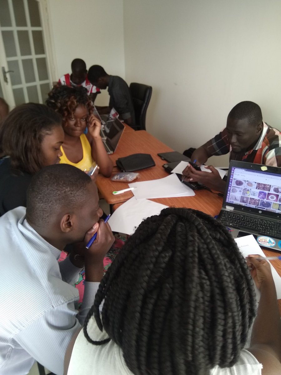 helloyux's tweet photo. Creating icons representing African food and cooking ! #iconathon #2 #UX #Design #africa https://t.co/sytzJeDmkv