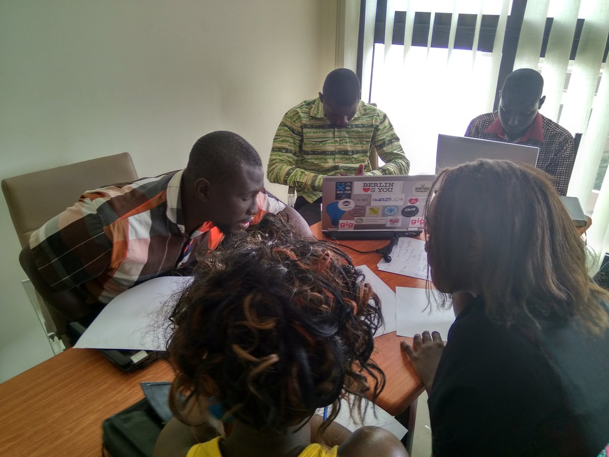 helloyux's tweet photo. Creating icons representing African food and cooking ! #iconathon #2 #UX #Design #africa https://t.co/sytzJeDmkv
