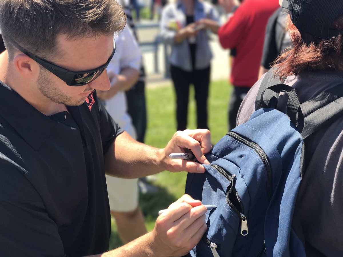 kansasspeedway's tweet image. Thank you all for joining us at today's tweetup! We hope you enjoyed meeting @mattdracing and @CoreyLaJoie! 

Oh, and enjoy those passes 😎