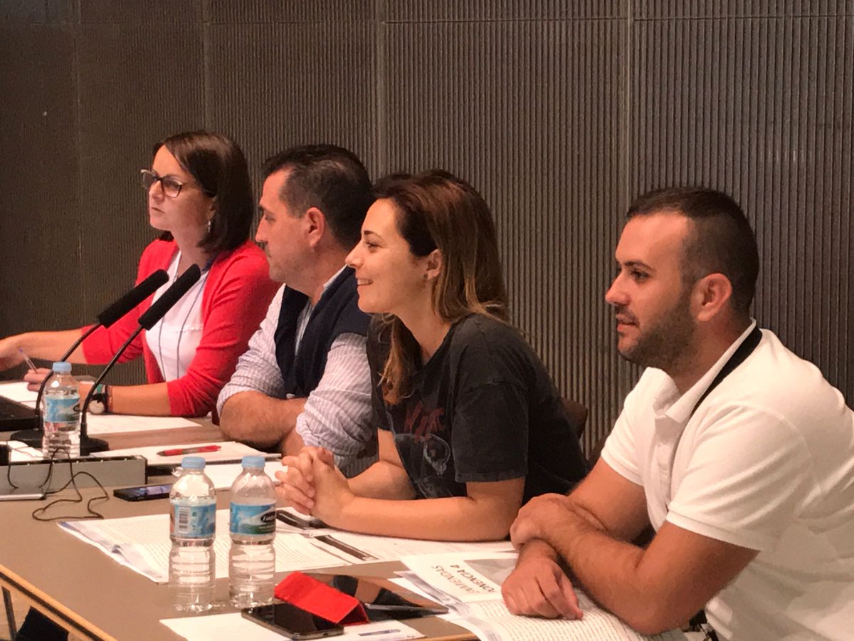orotavaCC's tweet photo. Mesas Ponencias IV Congreso de Coalición Canaria de Tenerife #VICongresoInsular #conCCTFE #ProyectoCC @coalicion @orotavaCC https://t.co/wDNkAp3pgB