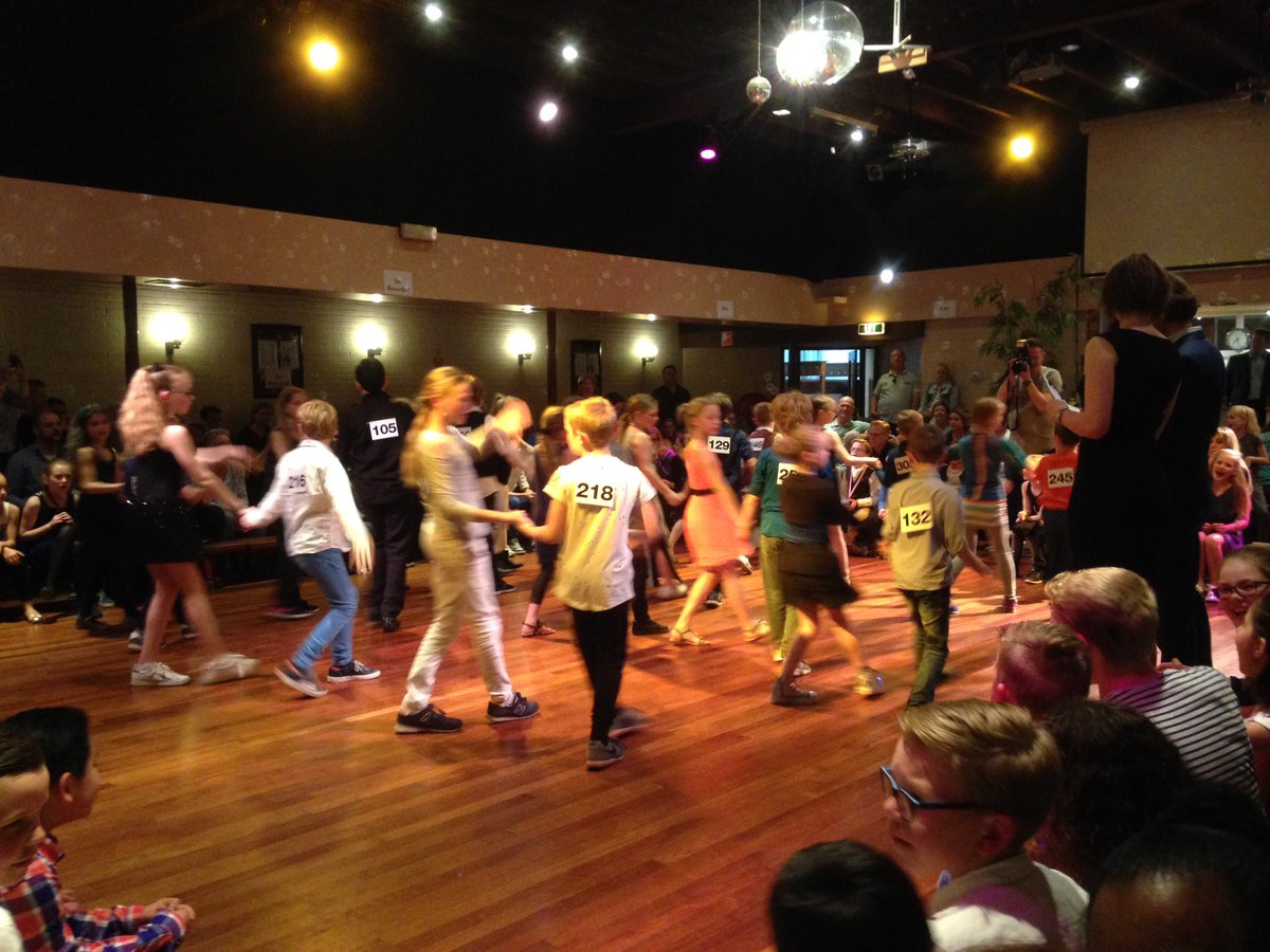 Groep 5 doet mee aan school kampioenschap Stijldansen bij #wensinkdancemasters