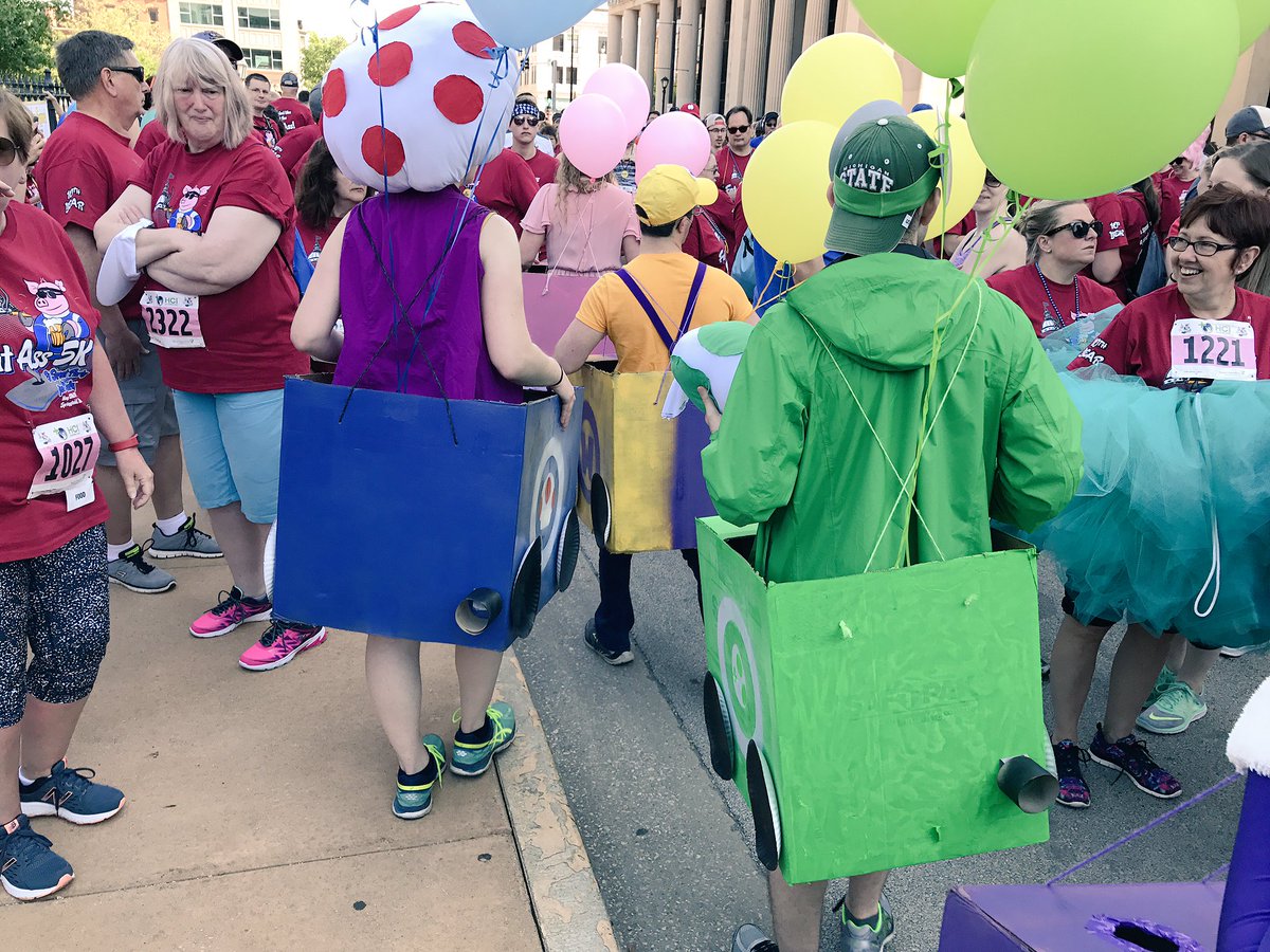 indulgentgeek's tweet photo. Lots of fun times and awesome people at the @FatAss5K today! https://t.co/XxyoJICk2b