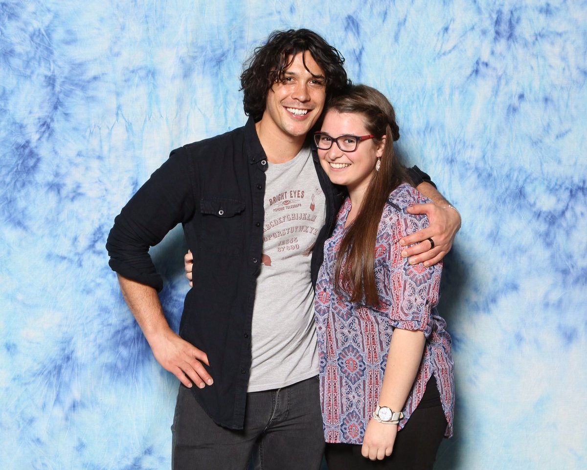 sarahmaudef12's tweet photo. Had THE best day of my life with the sweetest person on Earth!Thanks for everything @WildpipM May we meet again soon❤️ #ottawacomiccon https://t.co/kCsXpdjt3q