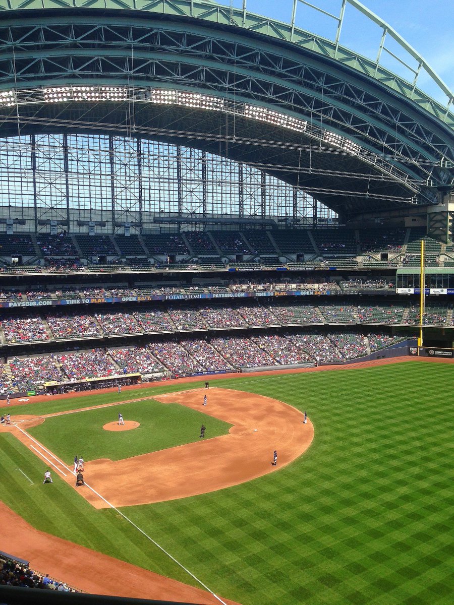 FireFlyHeaven's tweet photo. Miller Park - a great looking stadium. https://t.co/roA0Kb1PHQ
