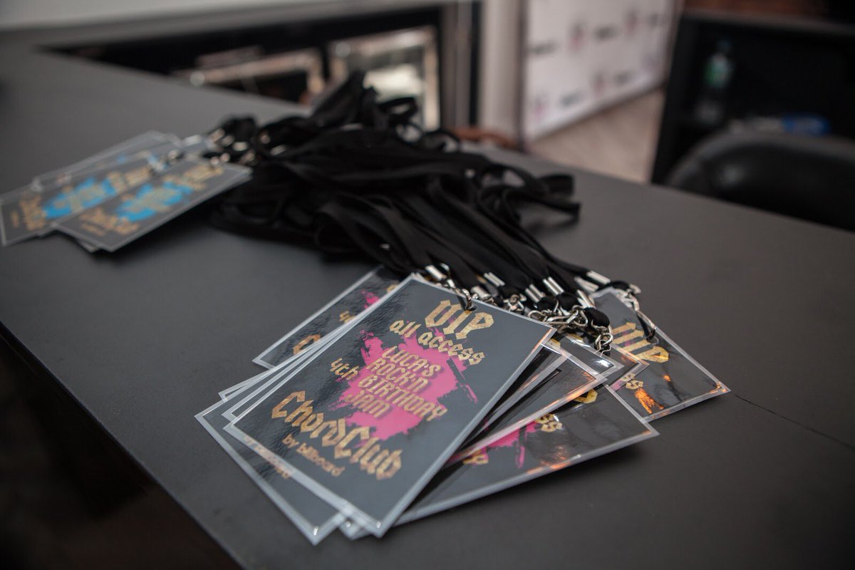 TheChordClub's tweet image. At #TheChordClub you ARE the VIP. Book your party today and receive 15% off. Come let out your inner rockstar. 🎸🎸 bit.ly/2nlJxua
