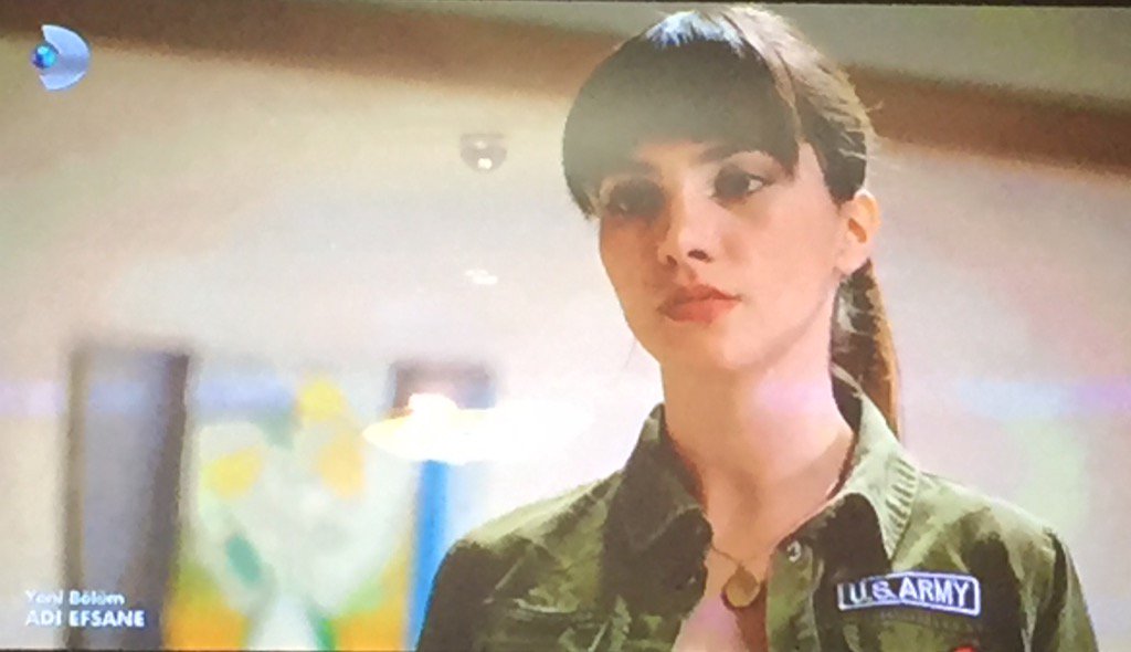 Bu dönemde bir gençlik dizisinde Amerikan ordusunun reklamı neye hizmettir?