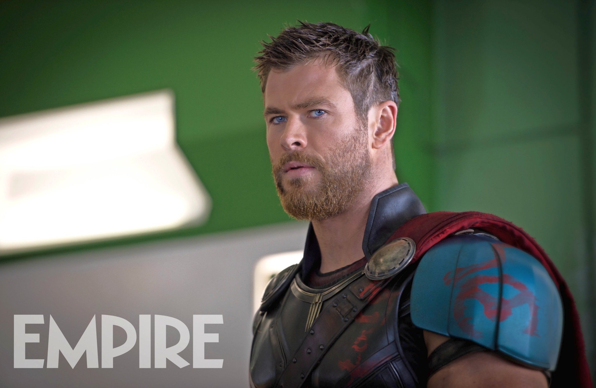 Thor Is Ready For Battle In A New Thor: Ragnarok Photo