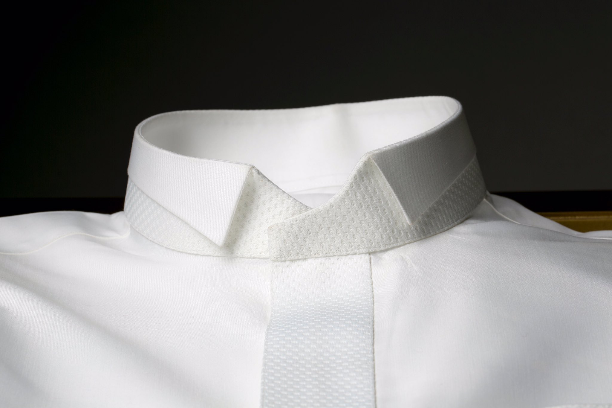 Comprador Tugurio Protesta ثوب قلاب صغير Botella Transparente Ir De Compras