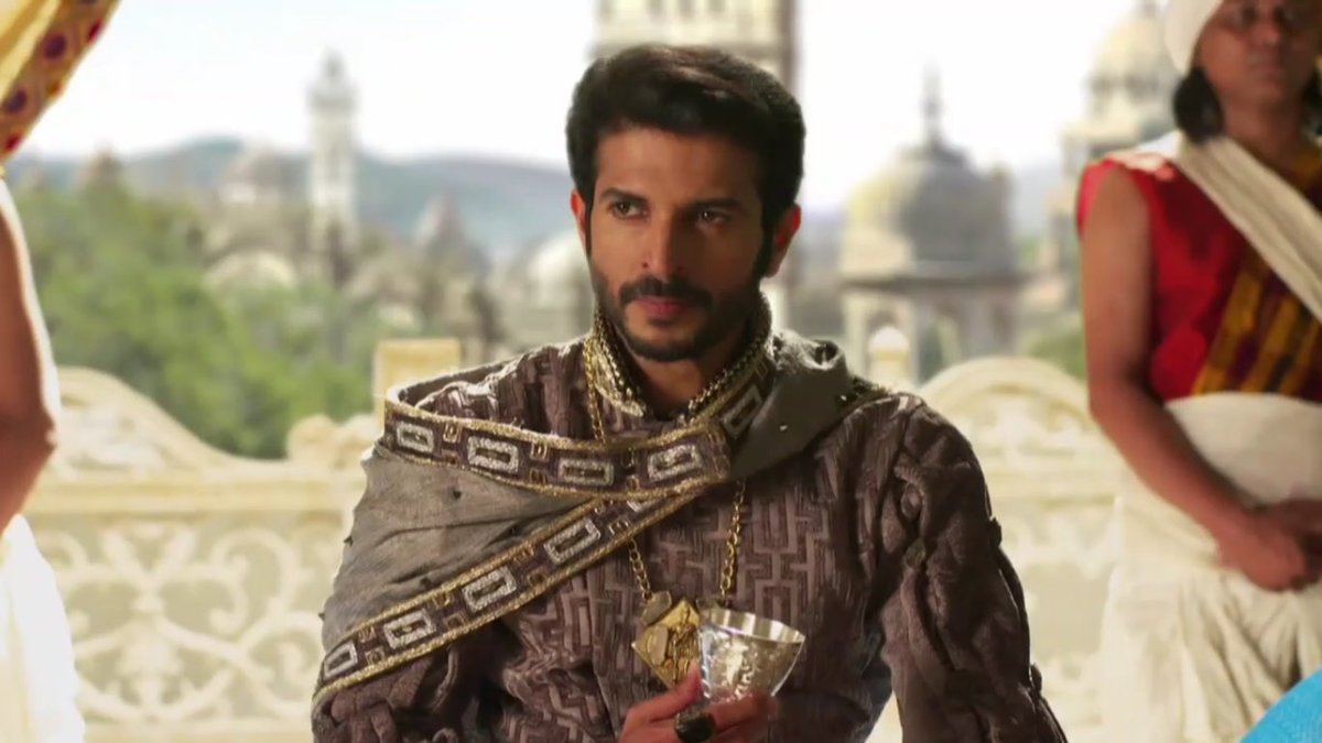 FC_Chandrakanta's tweet image. Did #TejSingh reveal #Viru&apos;s identity on his own will or is there a Paheli behind his actions? Please share your thoughts! ❤️ #Chandrakanta