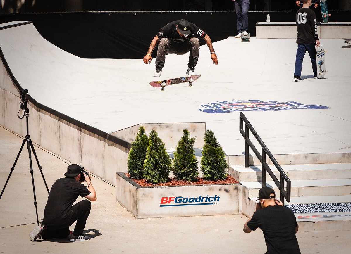 Mannyslaysall's tweet photo. I had a BLAST today at #Hartlines contest, thank you guys for the support 🙏🏽
📸: @CAProductions13 https://t.co/ZbvPuhJENq