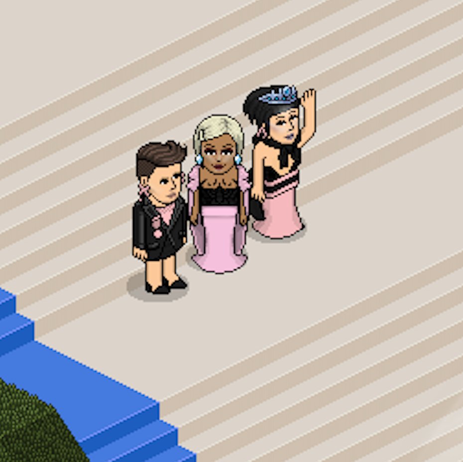 HabSean's tweet photo. Killing it! w/ @TheAndreChanel &amp; @JadisRuby Kis kis x https://t.co/L6uc2iHkLH