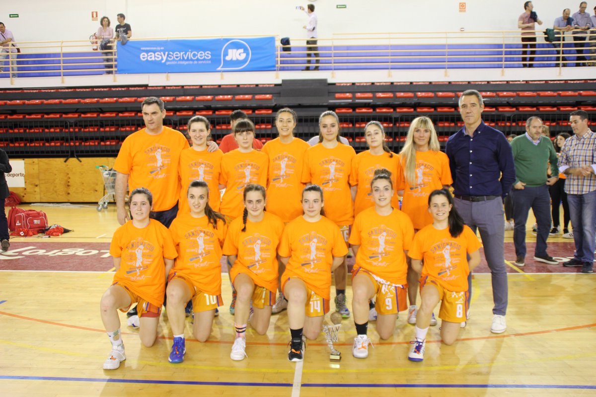 rurraca57's tweet photo. Fiesta del @BasketRiojano @LogroBasketJr99 @LogronoDeporte @riojadeporte https://t.co/WRZE92Wgep