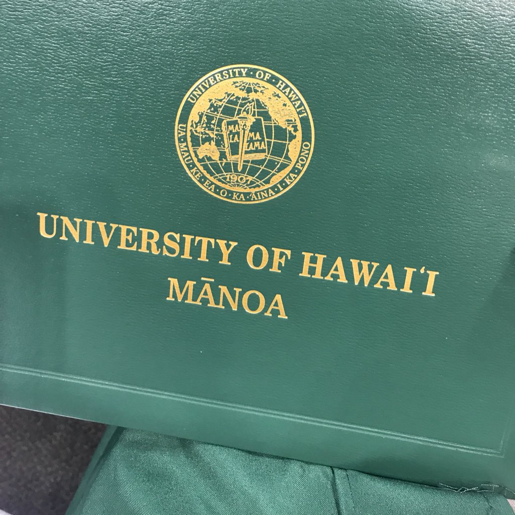 kentnish's tweet photo. Let's work hard at work worth doing. #uhgrad2017 #systems2017 #nevermindhowlongittookmeforgrad https://t.co/evGovnoyl1