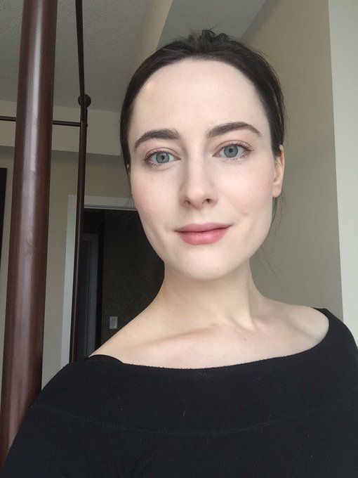 So, @deciem 's serum foundation layered over their pure plant squalene=dat glow tho https://t.co/pYF<a class="tags" target="_blank" title="On Twitter" href="/?out=eyJ0eXAiOiJKV1QiLCJhbGciOiJIUzUxMiJ9.eyJpYXQiOjE3MjE1ODUwMjQsImlzcyI6InR3cG9ybnN0YXJzLmNvbSIsIm5iZiI6MTcyMTU4NTAyNCwiZXhwIjoxNzUzMTIxMDI0LCJyZWRpcmVjdF91cmwiOiJodHRwczovL3R3aXR0ZXIuY29tL2RlY2llbSJ9.85w68s4eTmx6DEcRD0n5U7iCbWKtUd6waktsnh52d3xp6UdIJ1f3lBFApaQrGTfwj-HZx742mvcqphnrHSlK_Q">@deciem</a>