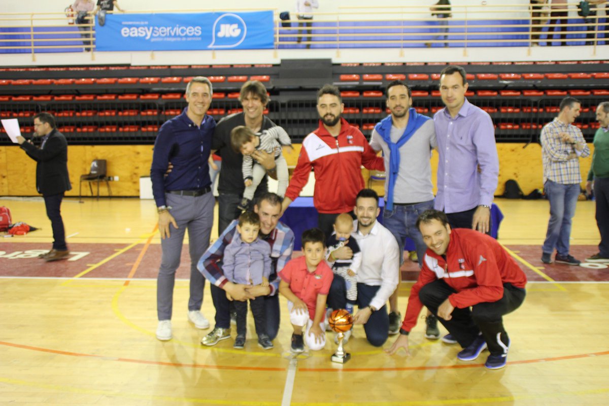 rurraca57's tweet photo. Fiesta del @BasketRiojano @LogroBasketJr99 @LogronoDeporte @riojadeporte https://t.co/4Aj6ArVAvp
