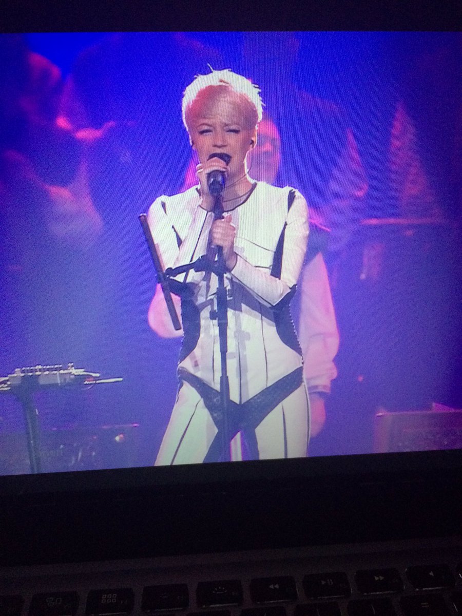 claudiaalineb's tweet photo. Star Wars inspirert kostyme? #nrkmgp #Eurovision https://t.co/CVbQLGbh0c
