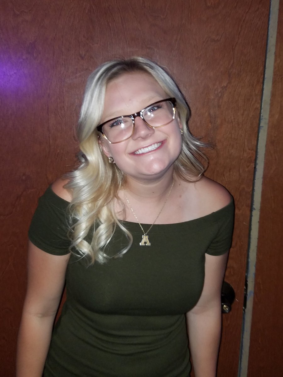 tawnj's tweet photo. 14 days @buzzbrainard and this beauty will be at Margaritaville for her 21st Birthday! Can't wait to meet you! @SXMTheHighway https://t.co/gmTSRGft6N