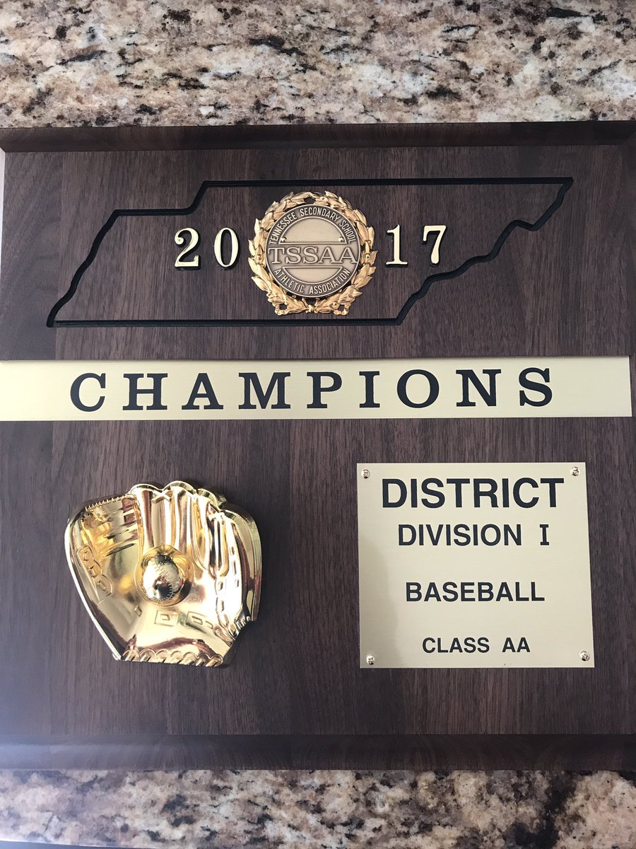 Signalbaseball's tweet photo. District Champs!  At the  plate @DrewLowry3 4-5 @Mistadub7 4-5 @wethsicker 2-4 &amp; strong performance on mound by @collinfarr10 and The Mamba https://t.co/94NZpOlzZR