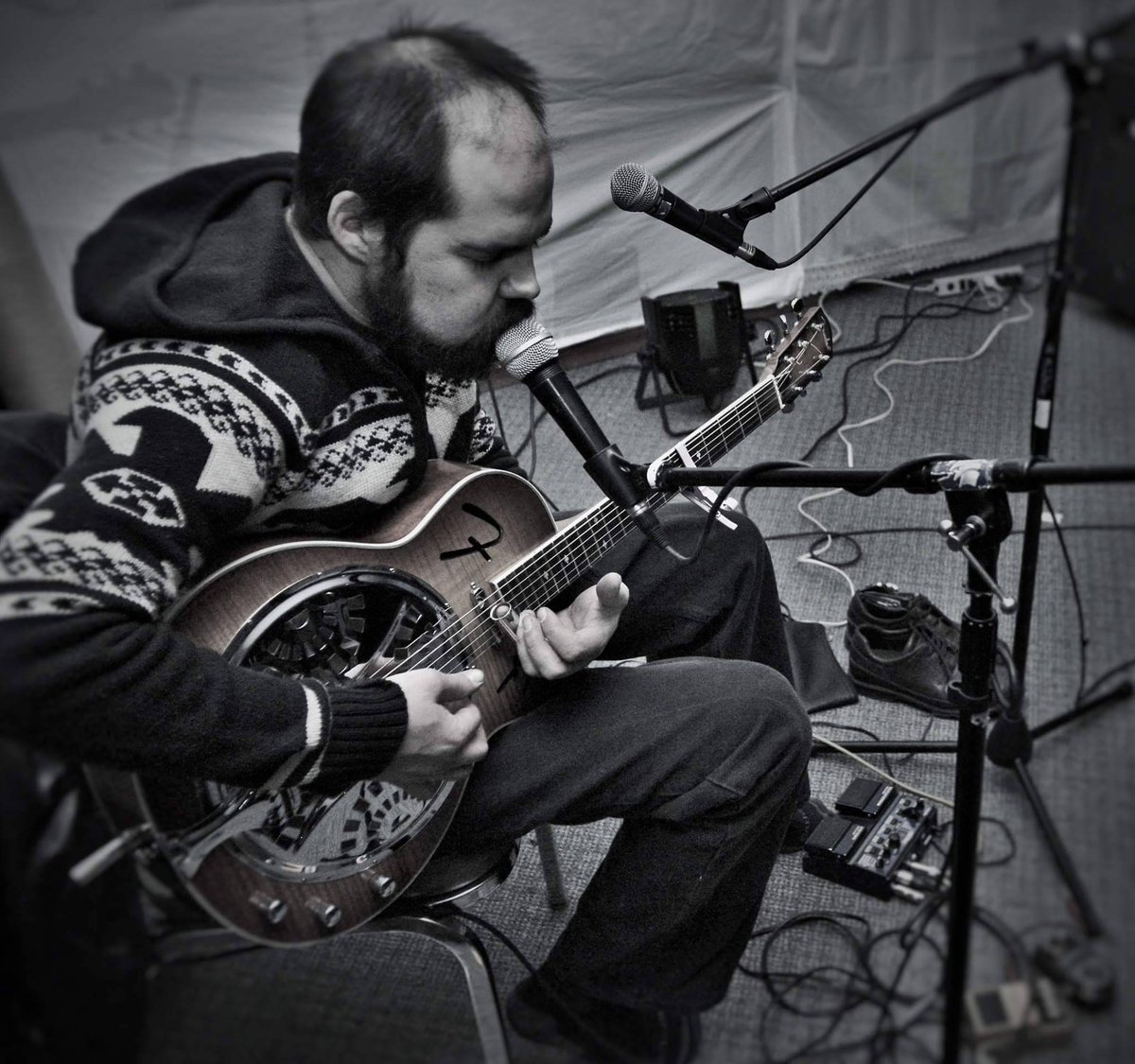 TradingPost150's tweet photo. Lucid 44 blends blues, folk and experimental soundscapes.
"The body is only a casing for the spirit"
#TradingPost150 #performers https://t.co/CtEnkFpjmh