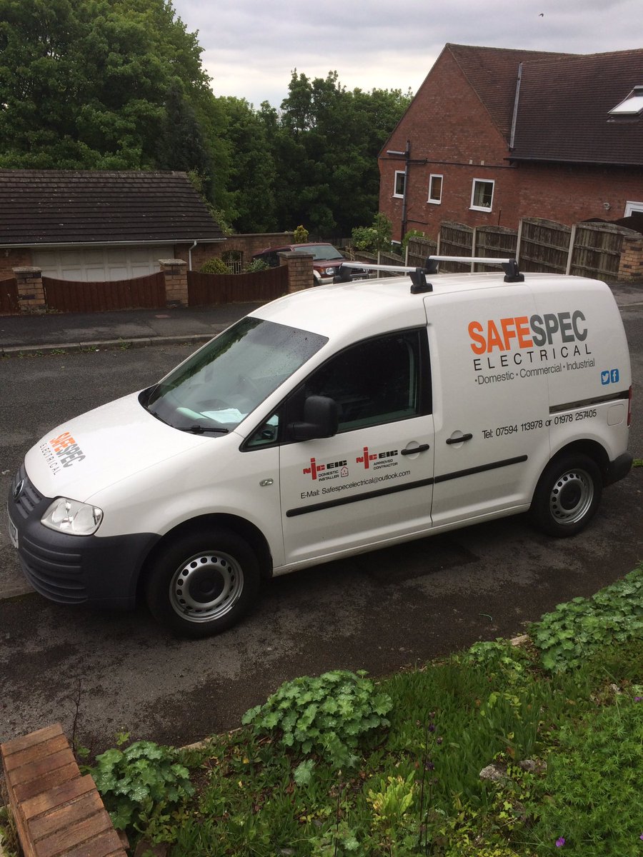 Safespec85's tweet photo. In need of electrical work carrying out? SAFESPEC are fully insured and niceic registered. Call us on 07594113978 https://t.co/Q2me4OlIkp