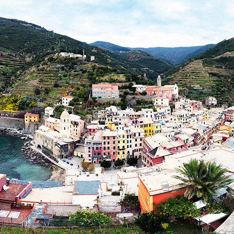 LostInRWorld's tweet photo. Can you guess where this Unesco World Heritage Site made up of 5 hillside villages is located? https://t.co/pWkDSbkjEK