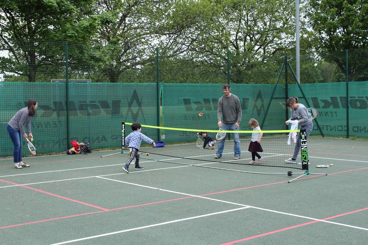 Fantatsic day at Vernon Park Open Day today!🎾

# vernonpark #tennis <a href="/TennisInNotts/">TennisInNottingham</a>