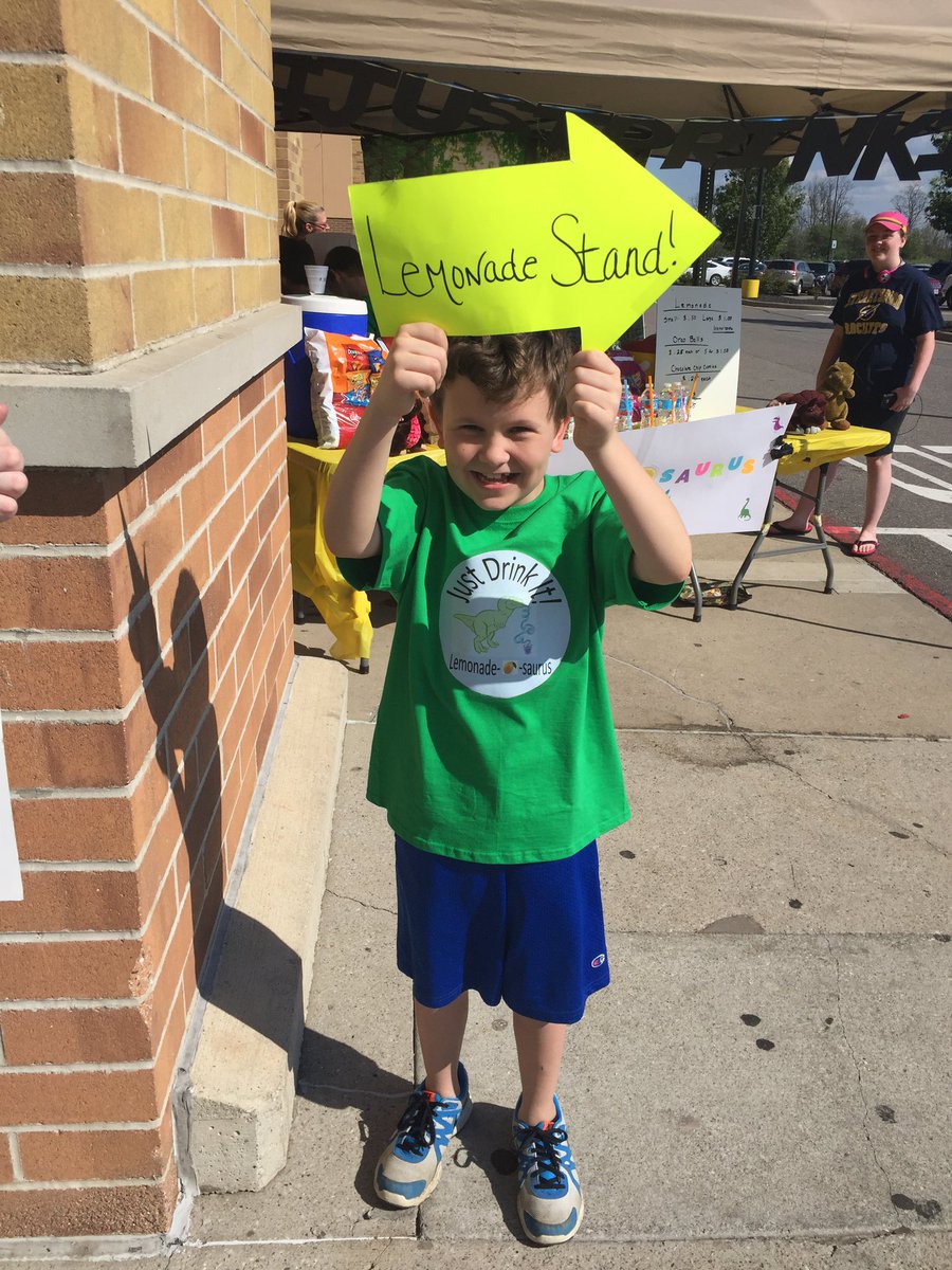 MrsBelviso10's tweet photo. Thank you to everyone came out to support the 4th graders and their lemonade stands! #lemonadeday2017 https://t.co/mB56wo5WFy