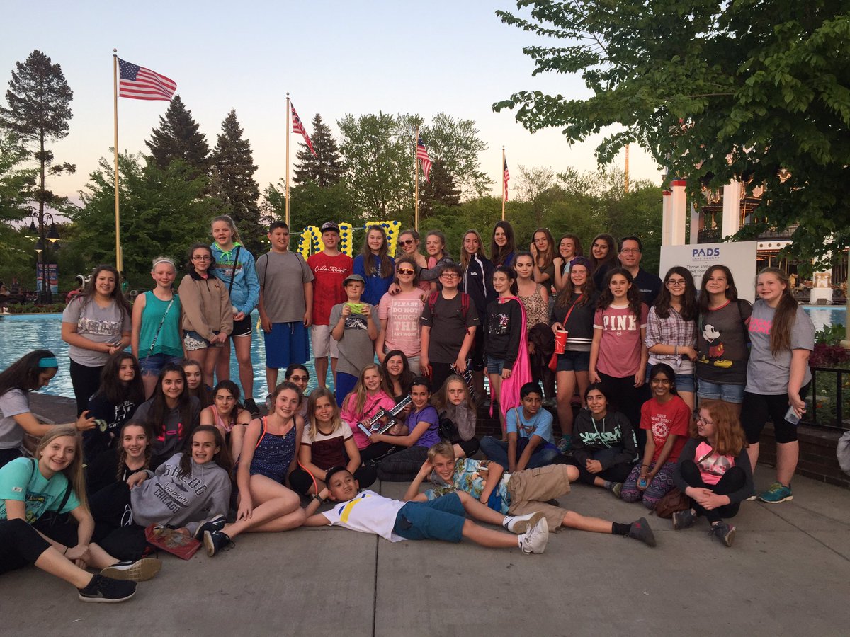 Great day at Six Flags Great America with the Peacock Choir