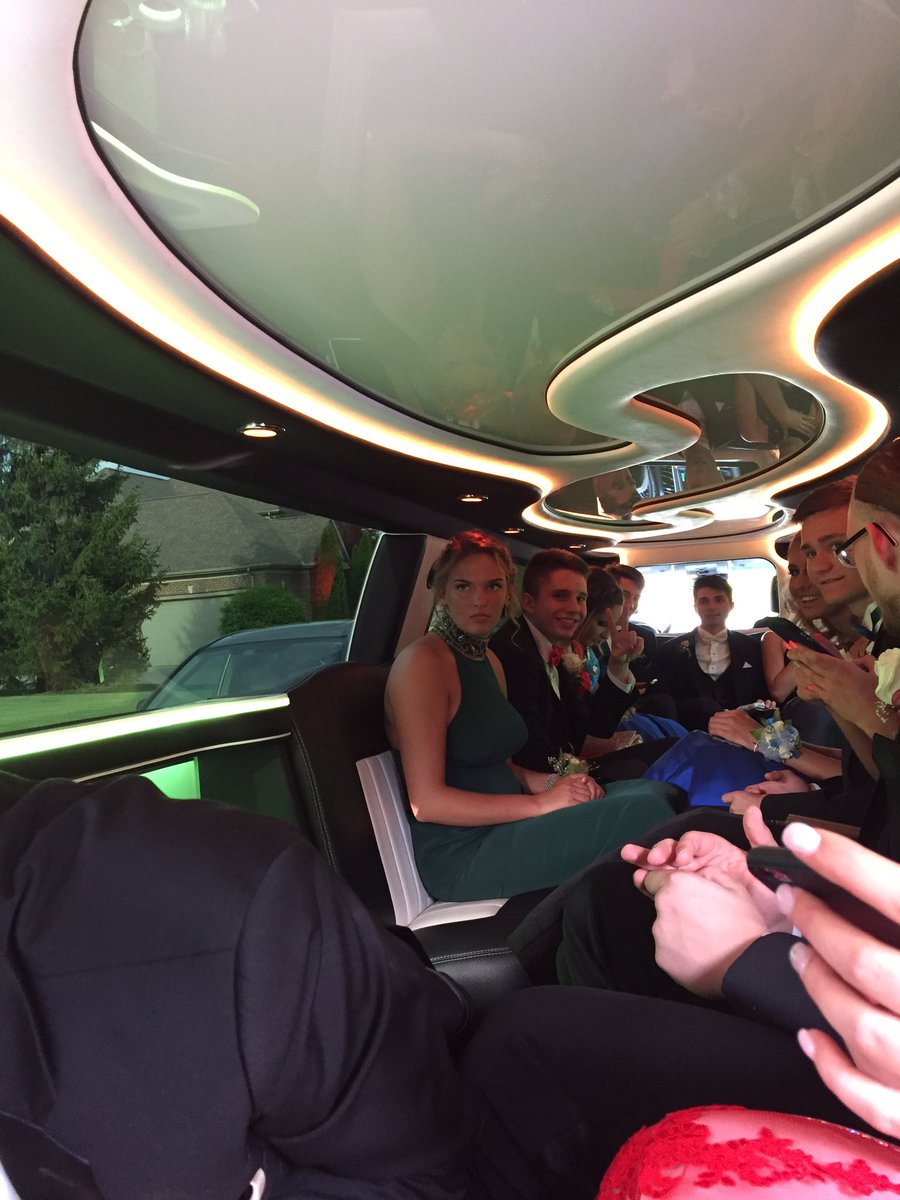 _Breaking_Brad's tweet photo. @Tyler_Miller98 @41smithRiley #teamsuccezz #Pennprom2017 https://t.co/4u2iTlzI88