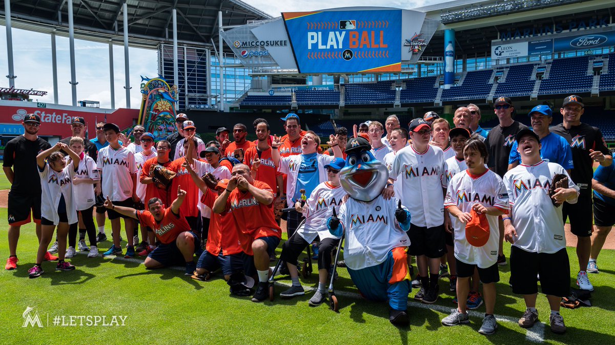 Marlins Foundation tweet media