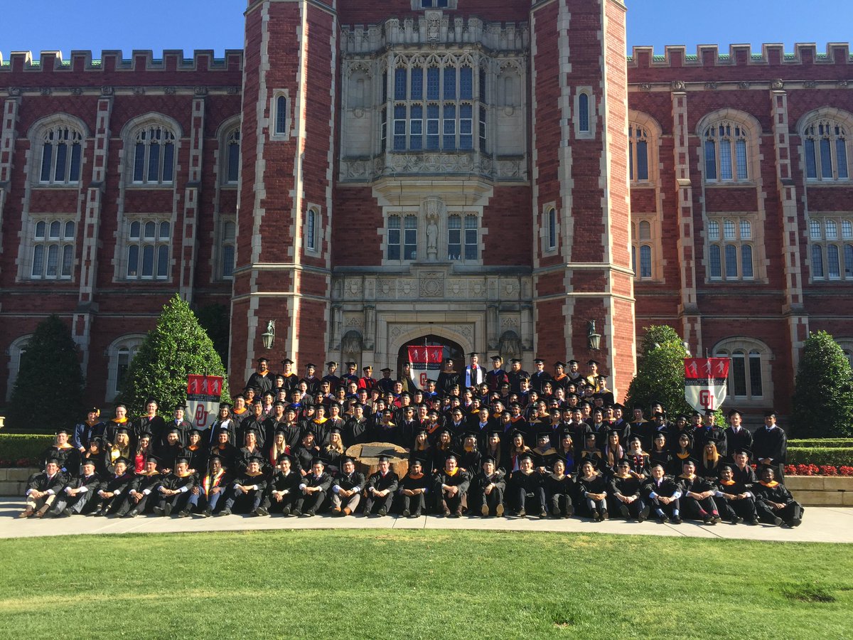 OUMewbourne's tweet photo. We're so proud of our Class of 2017 #ougrad17 https://t.co/elOLc8Mixw