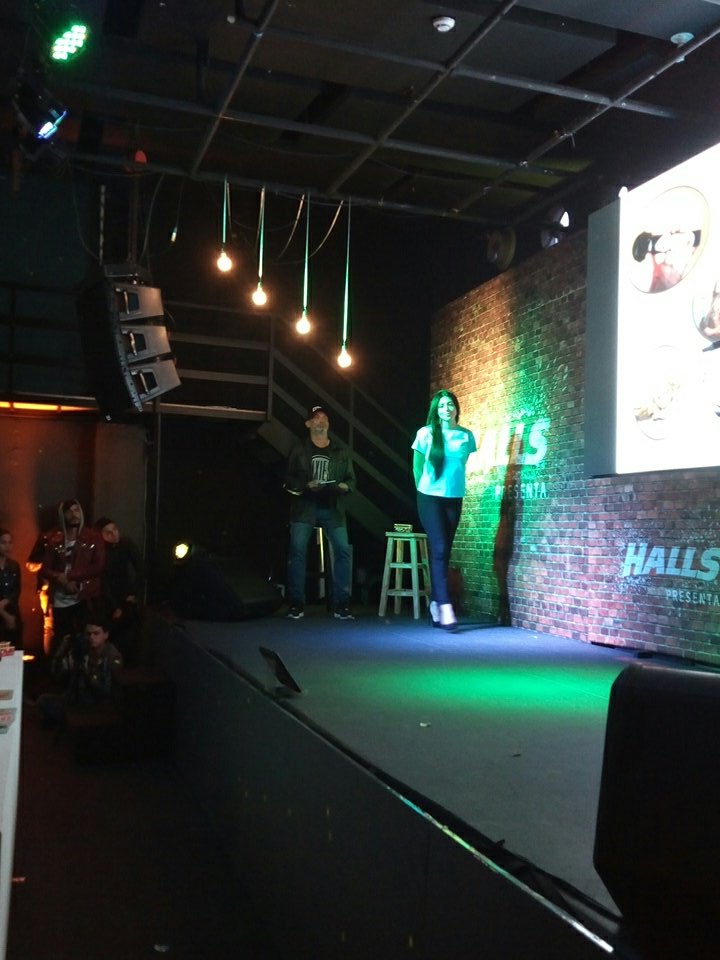 SoyCookieLopezz's tweet photo. Hoy presente en el #KickOff #Halls #KickOffHalls @HallsColombia @MovimientoCLIC https://t.co/Pn34oftigz