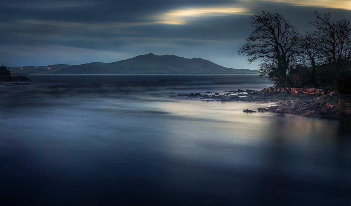 DerryPhotos's tweet photo. A moody Lough Swilly. #Buncrana #Donegal #ireland #landscape #moodylandscape #longexposure #swpa2017 #swpa #sonya7ii #derryphotos https://t.co/QRQ4PJ9MkL