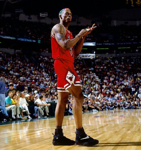 Happy 56th Birthday to the WORM Dennis Rodman 