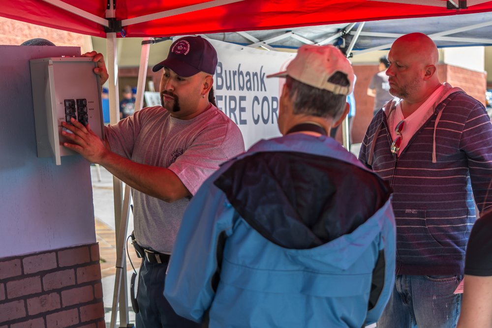 BurbankFireCorp's tweet photo. Fire Service Day at Burbank Station 11. Fun was had by all. Some good lessons learned too. https://t.co/IquBK4dY0f