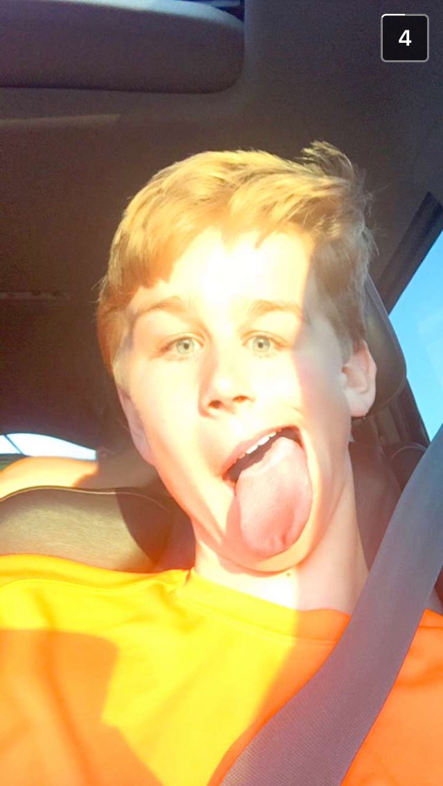 HaydenColeman3's tweet photo. Happy birthday  @max_herd29 hope it's good🎉🎉 https://t.co/Nemj7gXoQr