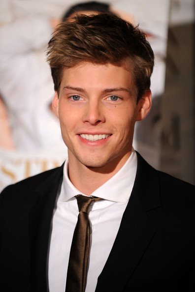 Happy Birthday Hunter Parrish 