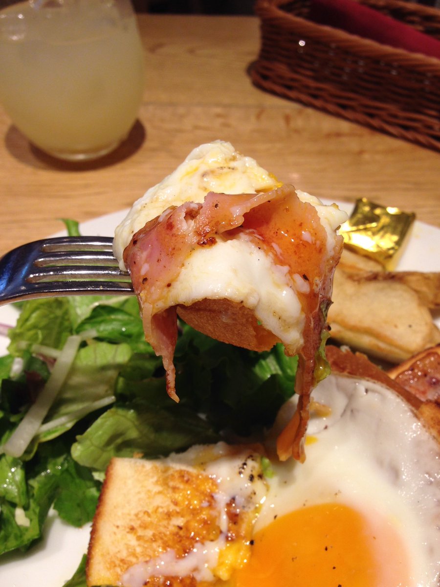 ট ইট র お食事男子 マカロニ ベーコンエッグトーストモーニング ちょいと小洒落たお店でモーニング 名駅にあり大変混んでいるけどスタッフの方は丁寧だし店内もオシャレです 気分もいいのでこれから恒例の社会貢献に行ってきます モーニング 名古屋 名駅