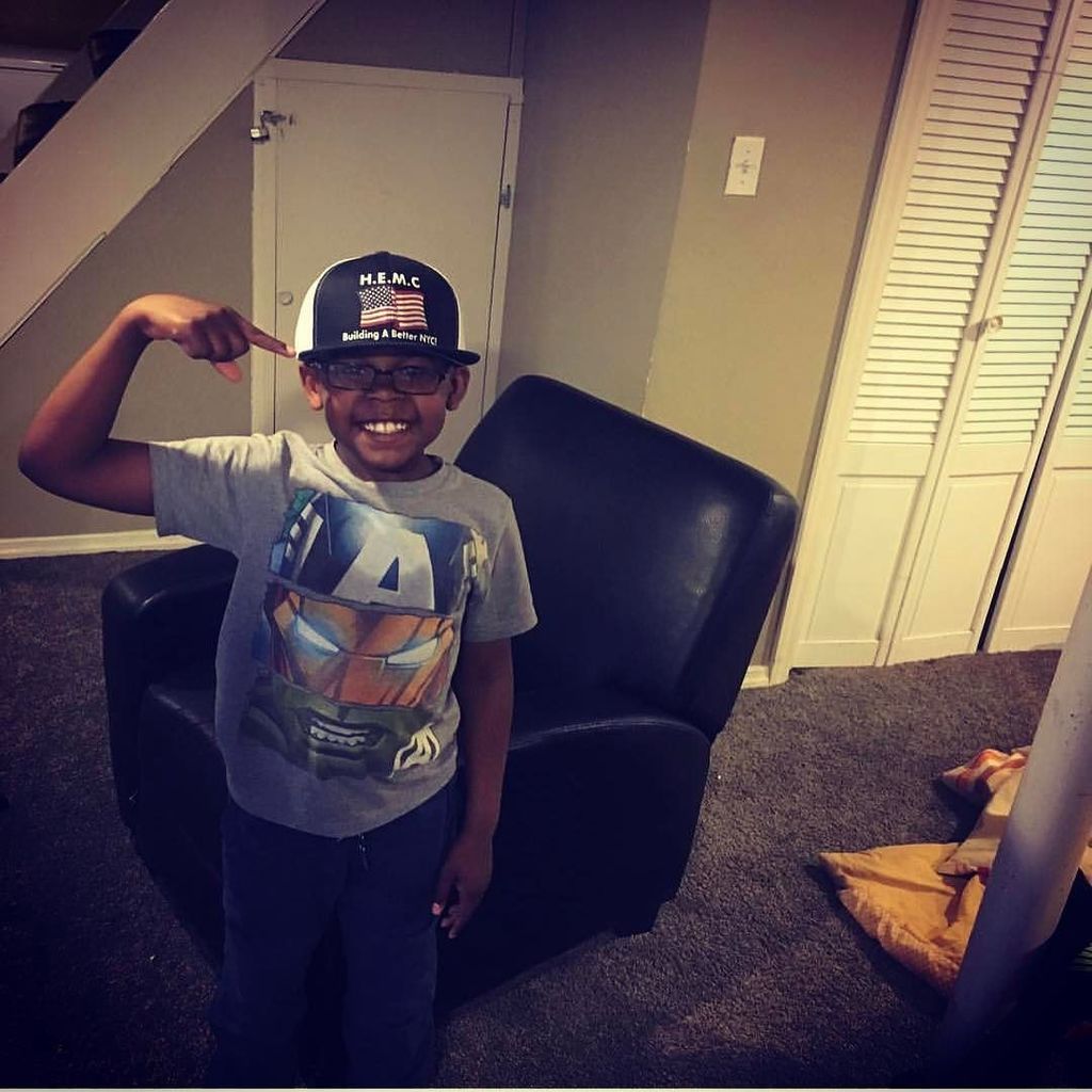 HEMC243's tweet photo. SHOUT TO THE YOUNG PRINCE FOR THE SUPPORT... REPPING THAT H.E.M.C BUILDING A BETTER NYC! GEAR🙌🏾🙌🏾🙌🏾🙌🏾 #AIRCONDITIO… https://t.co/exjAmTD7Lc https://t.co/diyAgZlBb2