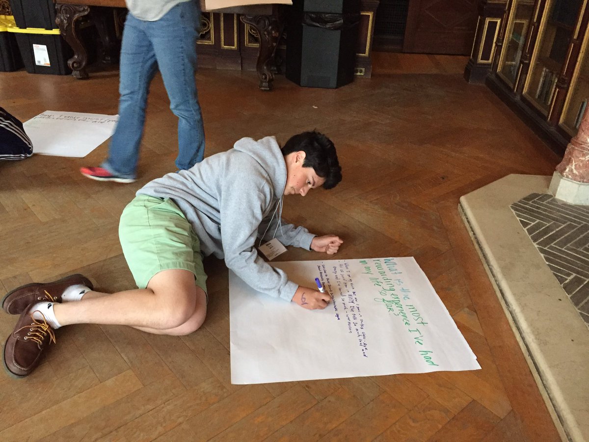 URJ_NETC's tweet image. Pop-Up Training 101 with these awesome teens @NFTYNE Leadership Kallah #popupevents #netc #nejewishteens #peerleaders