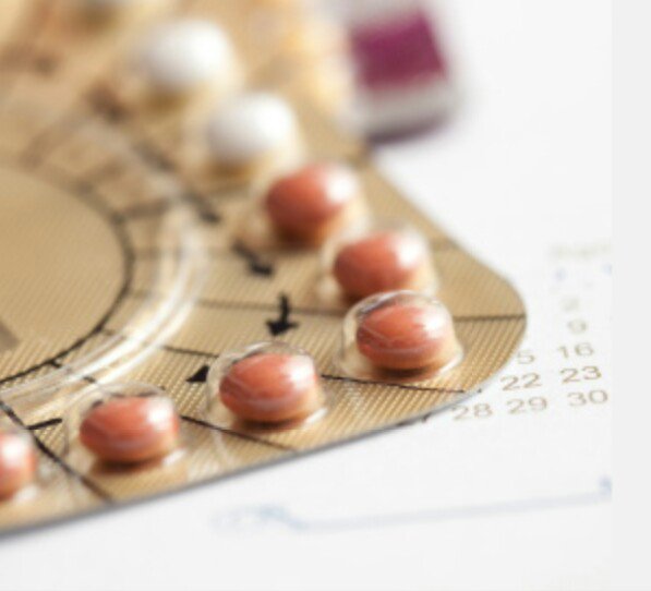 estefackerman's tweet image. Terapia Cíclica en premenopausia consiste en tomar estrógeno de 1-25 días y progestágeno los últimos 10
a-14 días del ciclo @UNAM_CUD