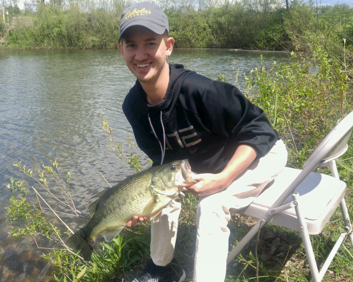 HandFoutdoors's tweet photo. Another excellent day of fishing! Who else was able to get there lines wet? https://t.co/nQ6K4RYbSH