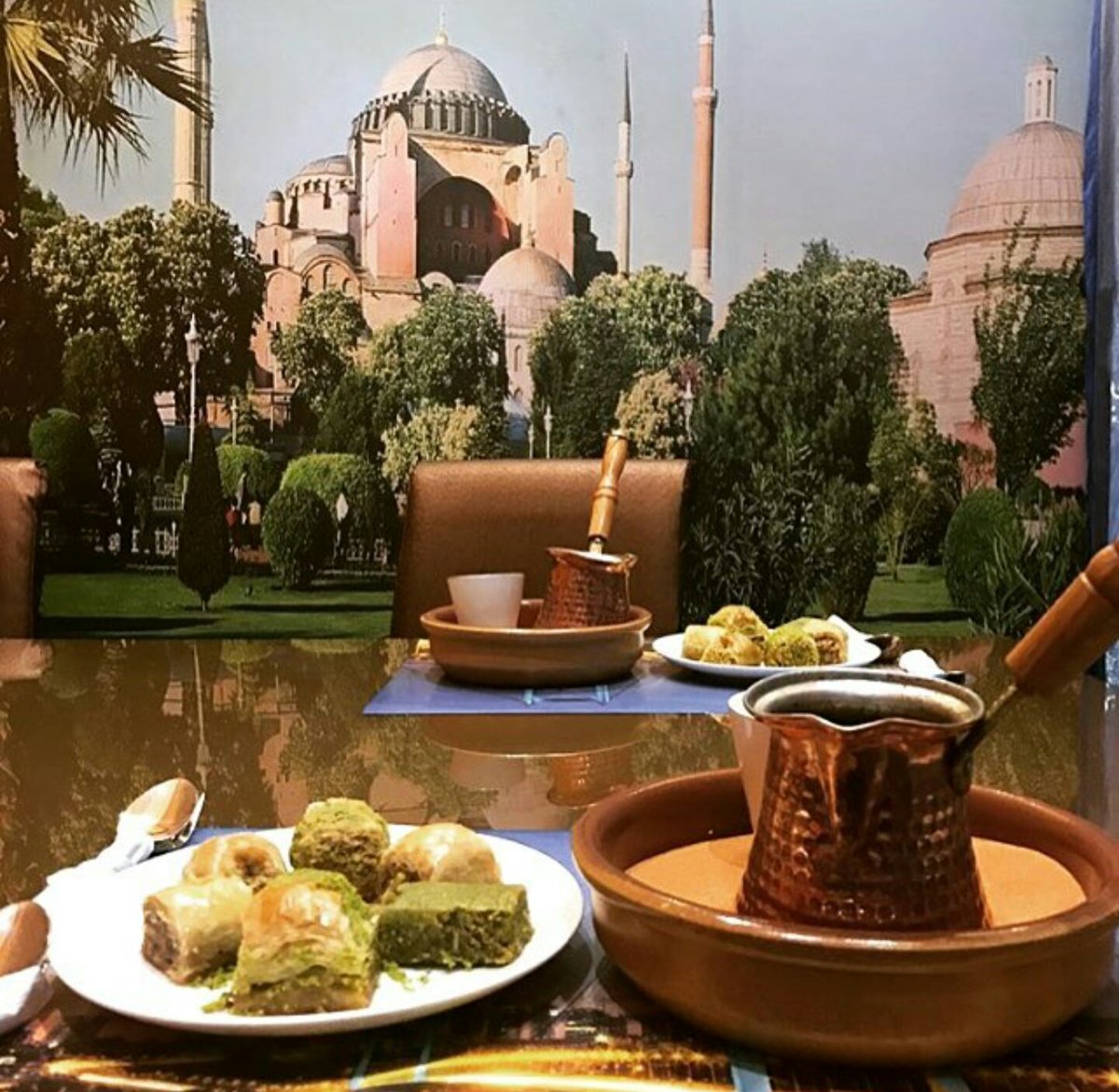 مطعم بديكورات ومعالم تركيا لعشاق تركيا💛💛💛
#مطعم #مطاعم #الرياض #عطنا_من_مصايبك
#نطالب_بايقاف_شباب_البومب
#الاختبارات