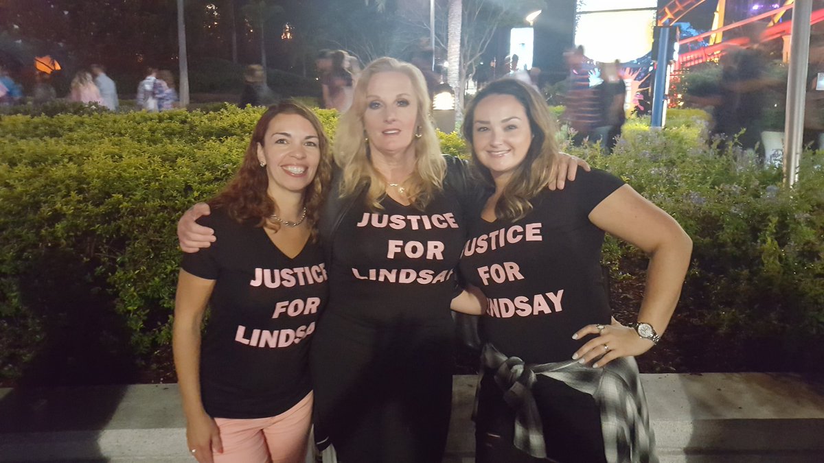 opie29's tweet photo. @SebastianComedy # justice for lindsay https://t.co/axHzaomtI7