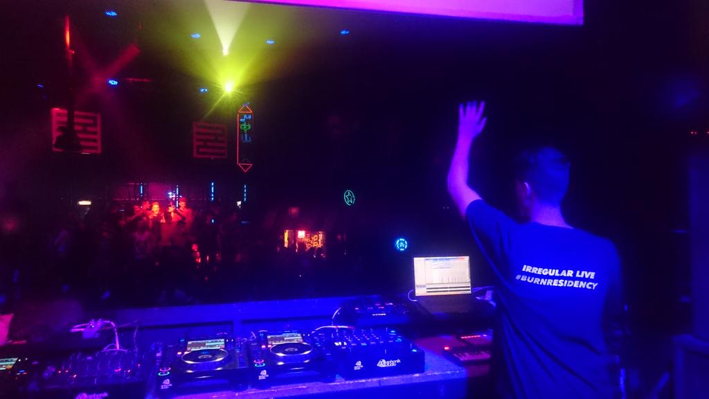 burn_es's tweet photo. And the #winner is... @IrregularLive - ENHORABUENA! #BurnResidency ya tiene ganador en España! https://t.co/yEq3he28lI