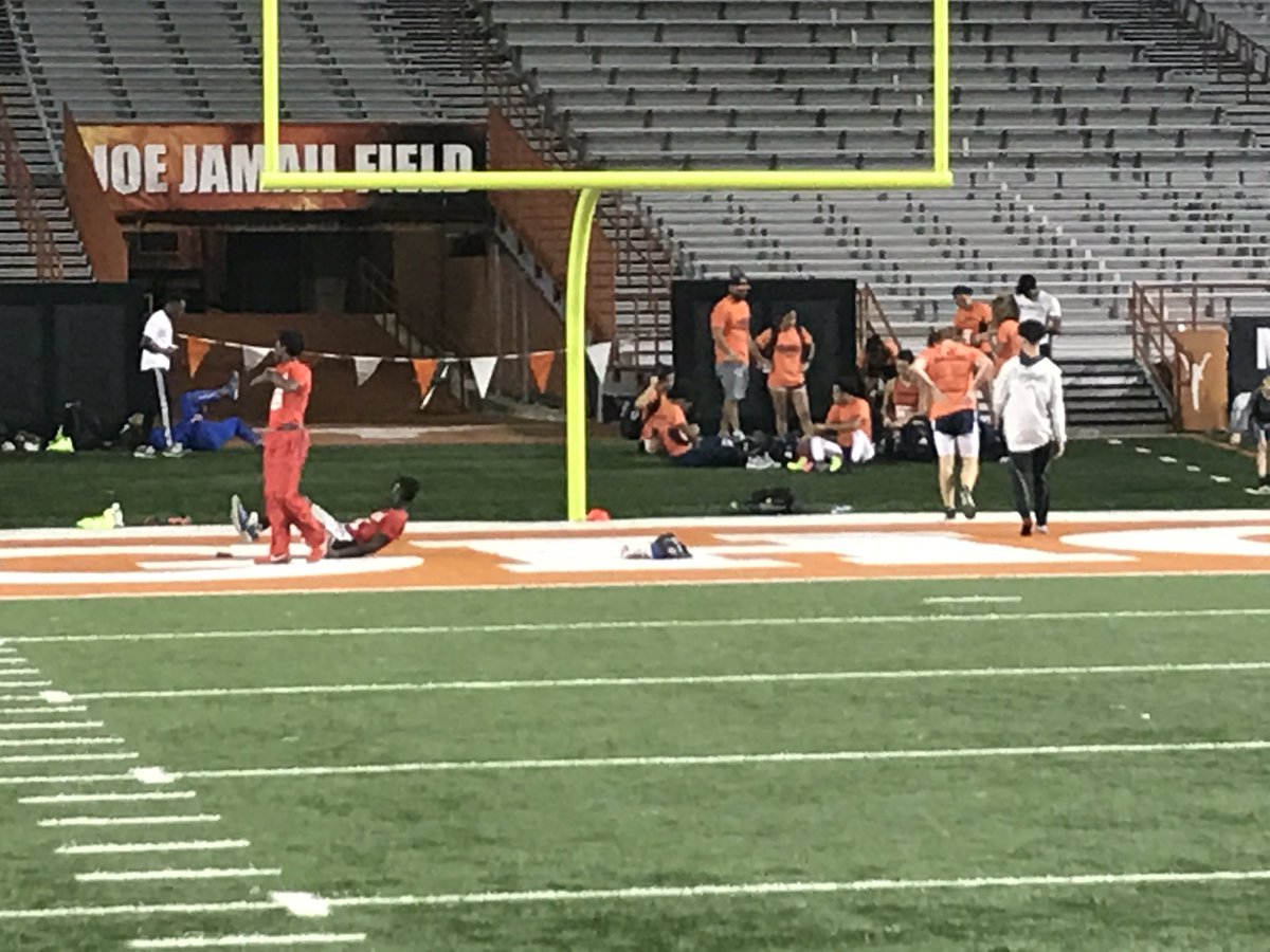 David Branscom (@dbranscom) on Twitter photo Great day to be a Bronco! No time like the present! #4x4statex2 #BRANDEIS #TCC <a href="/BroncosBrandeis/">Brandeis Broncos Athletic Booster Club</a> <a href="/BrandeisTrack/">BHS Track & Field</a> @BrandeisTRK Great day to be a Bronco! No time like the present! #4x4statex2 #BRANDEIS #TCC <a href="/BroncosBrandeis/">Brandeis Broncos Athletic Booster Club</a> <a href="/BrandeisTrack/">BHS Track & Field</a> @BrandeisTRK