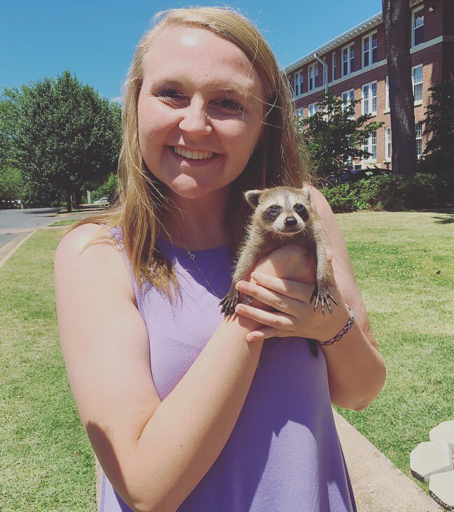 MeredithBolin's tweet image. "I have a raccoon in my purse.... don't tell anyone" -My cousin at Ouachita's graduation