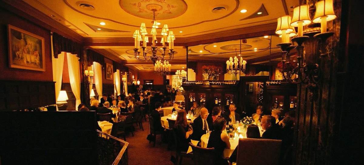 SFRATE365's tweet photo. اقدم المطاعم فى امريكا .. 
مطعم Delmonico's فى نيويورك حيث تم بناءه عام 1837 https://t.co/5FalAGxJK8